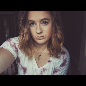 Meet your Posher, Amelia